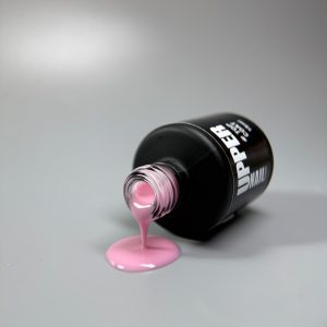 top-coat-pink-milky