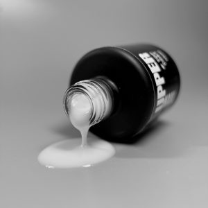 top-coat-milky-white